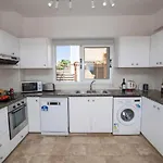 Suncity Boutique Beachfront איה נאפה