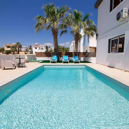 Suncity Boutique Beachfront