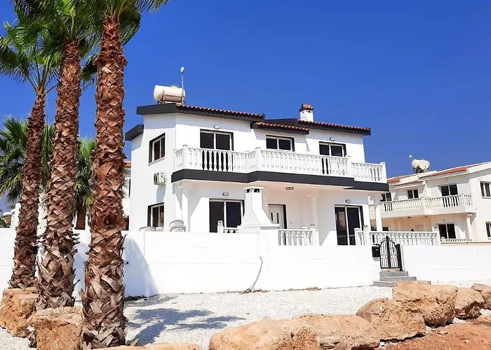 Suncity Boutique Beachfront *