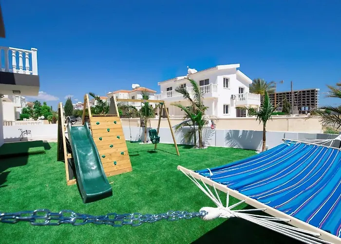 Suncity Boutique Beachfront