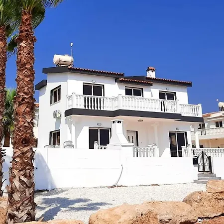 Suncity Boutique Beachfront *