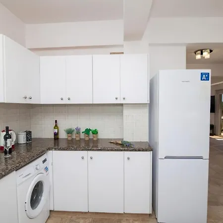 Suncity Boutique Beachfront Villa Ayia Napa