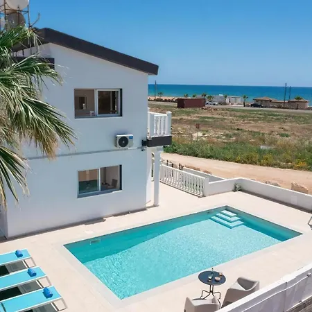 Suncity Boutique Beachfront