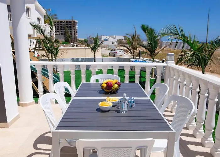 Suncity Boutique Beachfront *