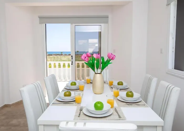 빌라 Suncity Boutique Beachfront 아이아 나파