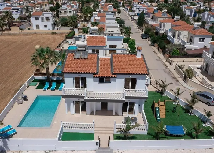 Suncity Boutique Beachfront Ayia Napa