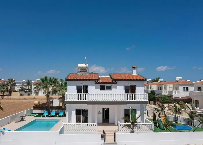 Suncity Boutique Beachfront Ayia Napa