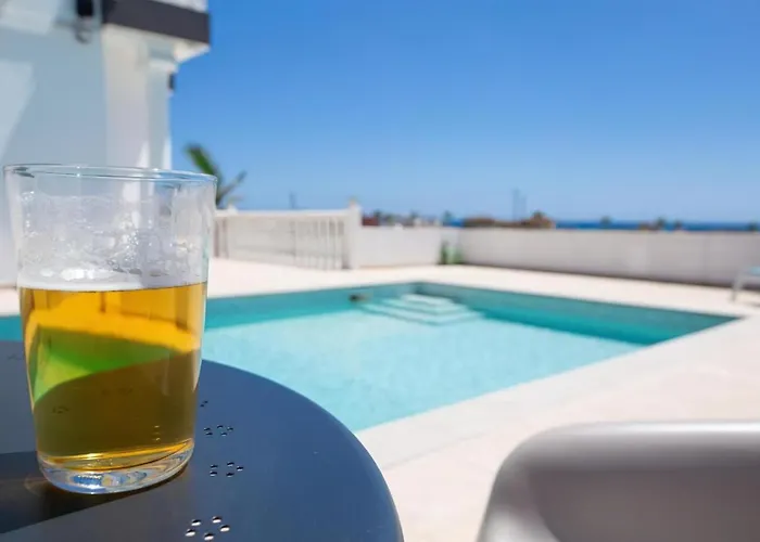 Suncity Boutique Beachfront 빌라 *