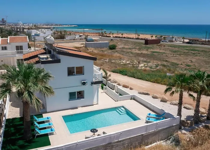 Vila Suncity Boutique Beachfront Ayia Napa