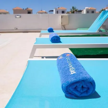 Vilă Suncity Boutique Beachfront