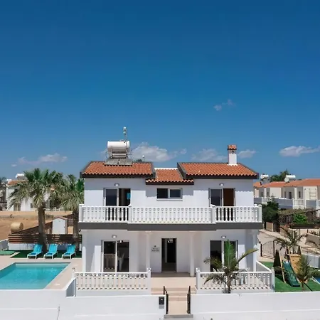 Suncity Boutique Beachfront Ayia Napa