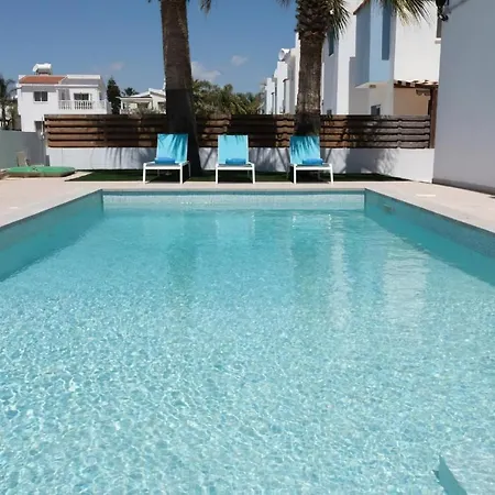 Suncity Boutique Beachfront * Ayia Napa