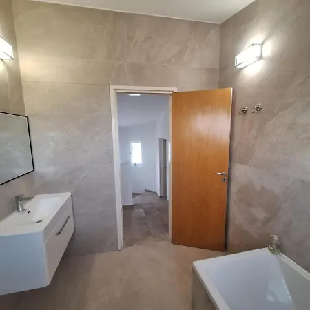 Suncity Boutique Beachfront * Ayia Napa